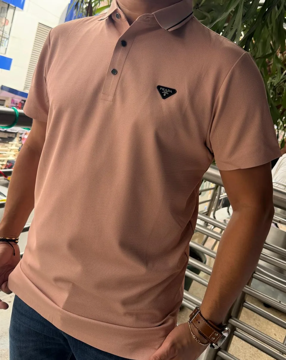 Camiseta Tipo Polo Premium
